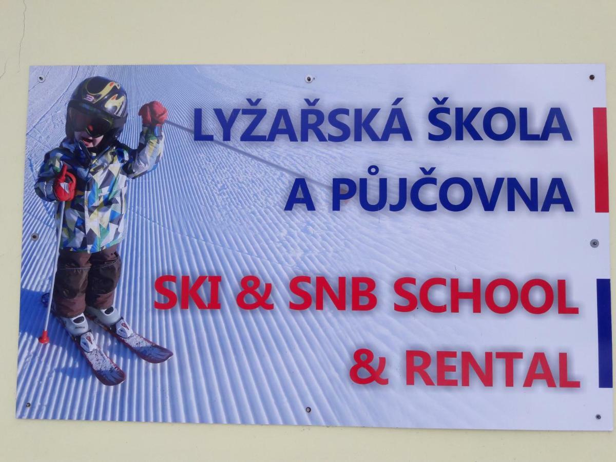 Penzion Jizerka Jablonec nad Nisou Εξωτερικό φωτογραφία